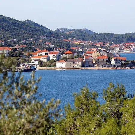 Apartment 837a *